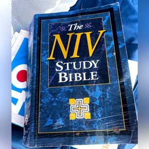 The NIB Study Bible